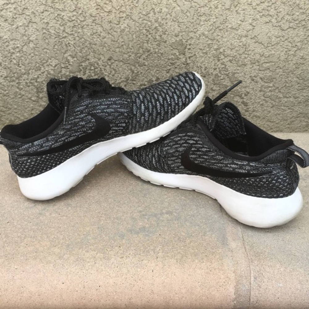 ❌SOLD❌ Women’s Nike Roshe